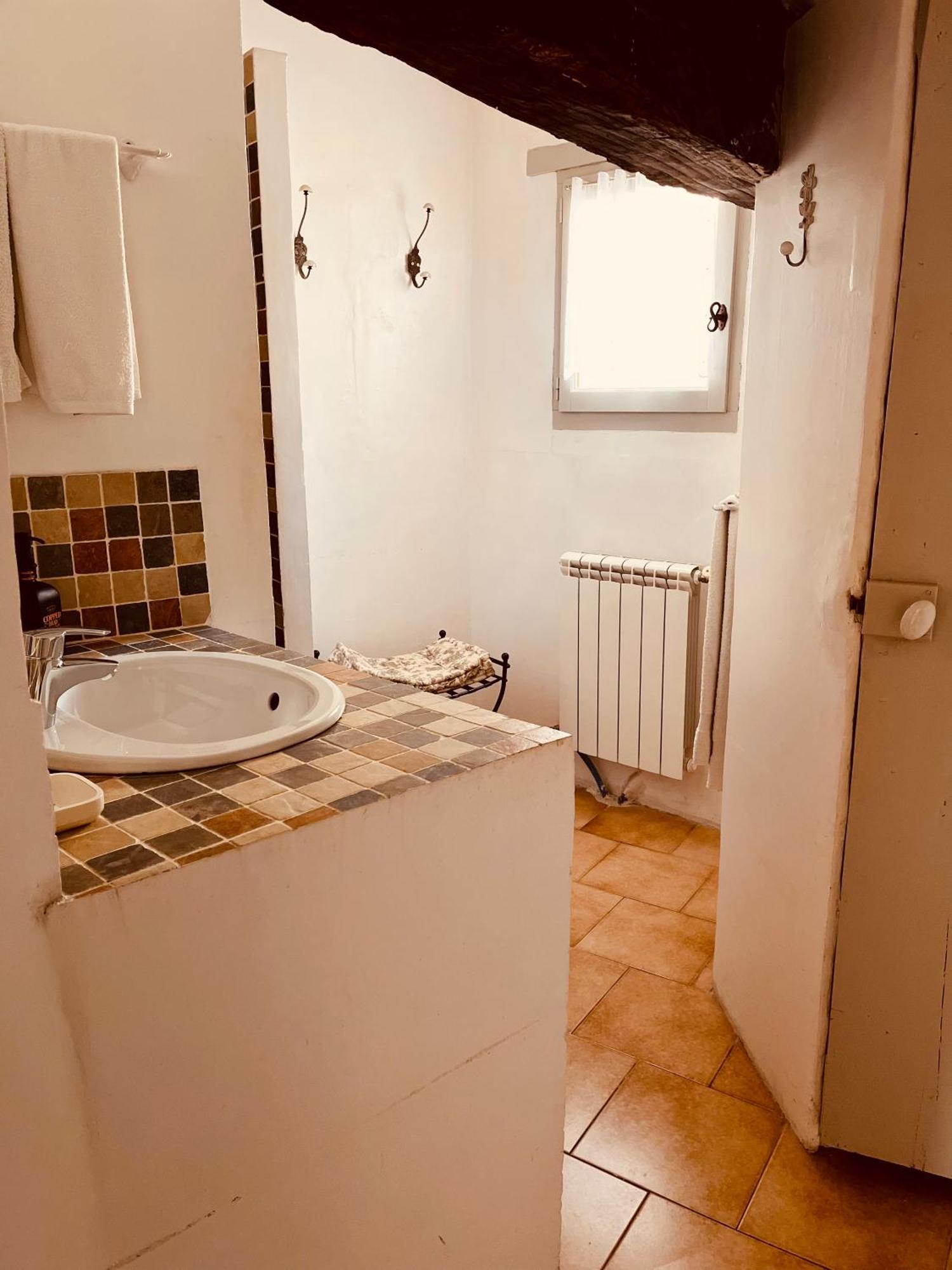 Guest house La Sarrasine