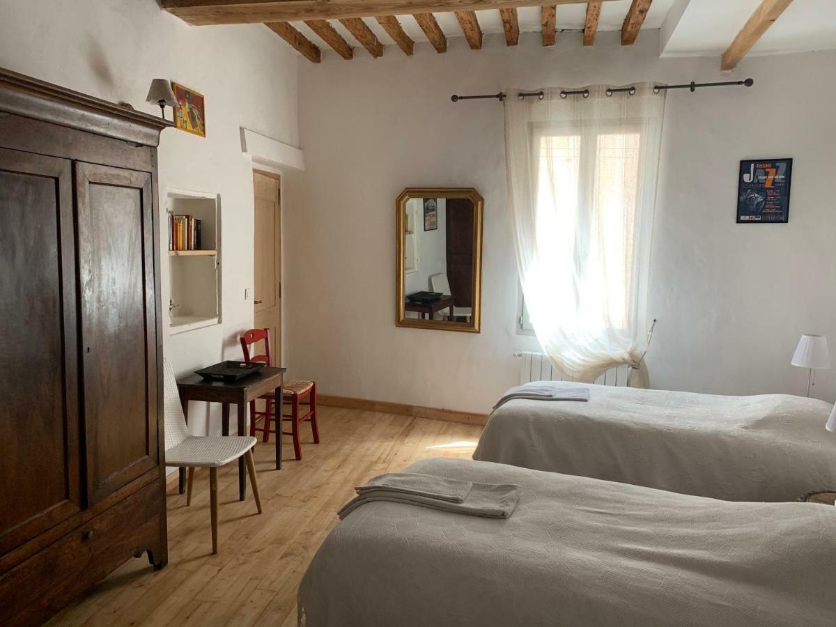 Guest house La Sarrasine
