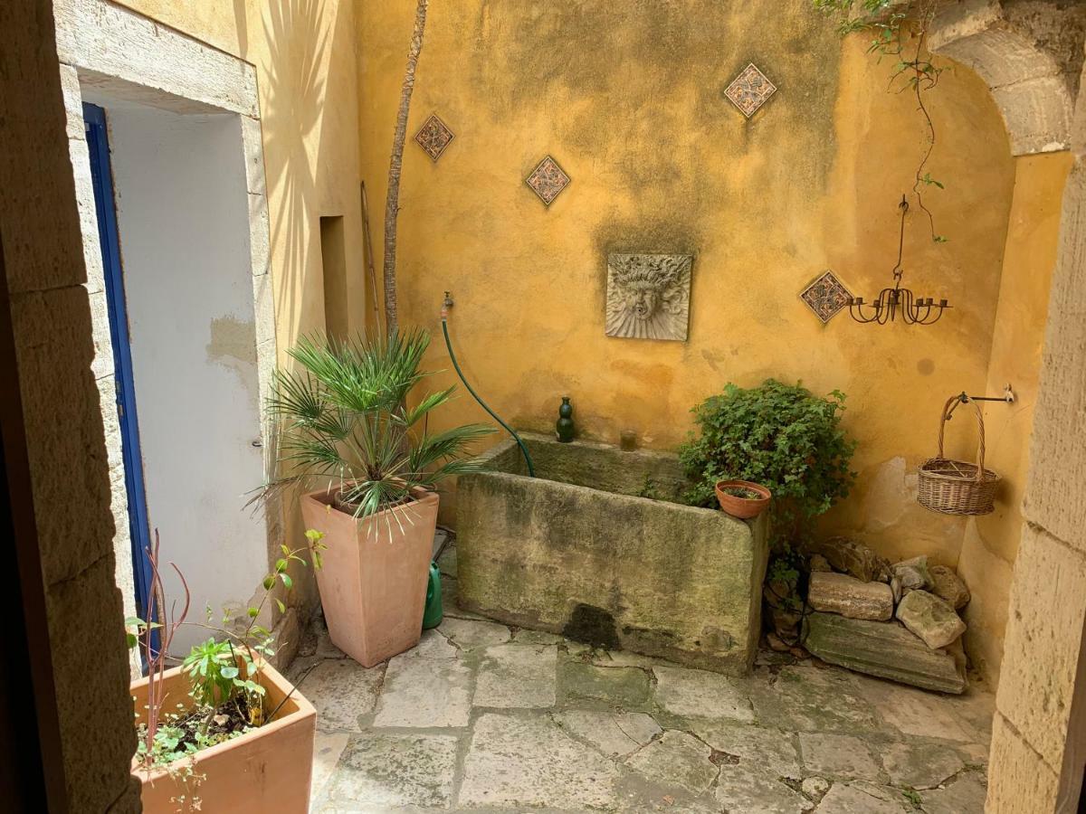 Guest house La Sarrasine