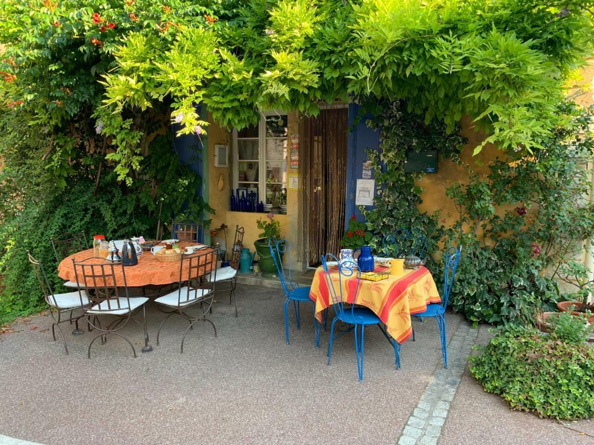 Guest house La Sarrasine *